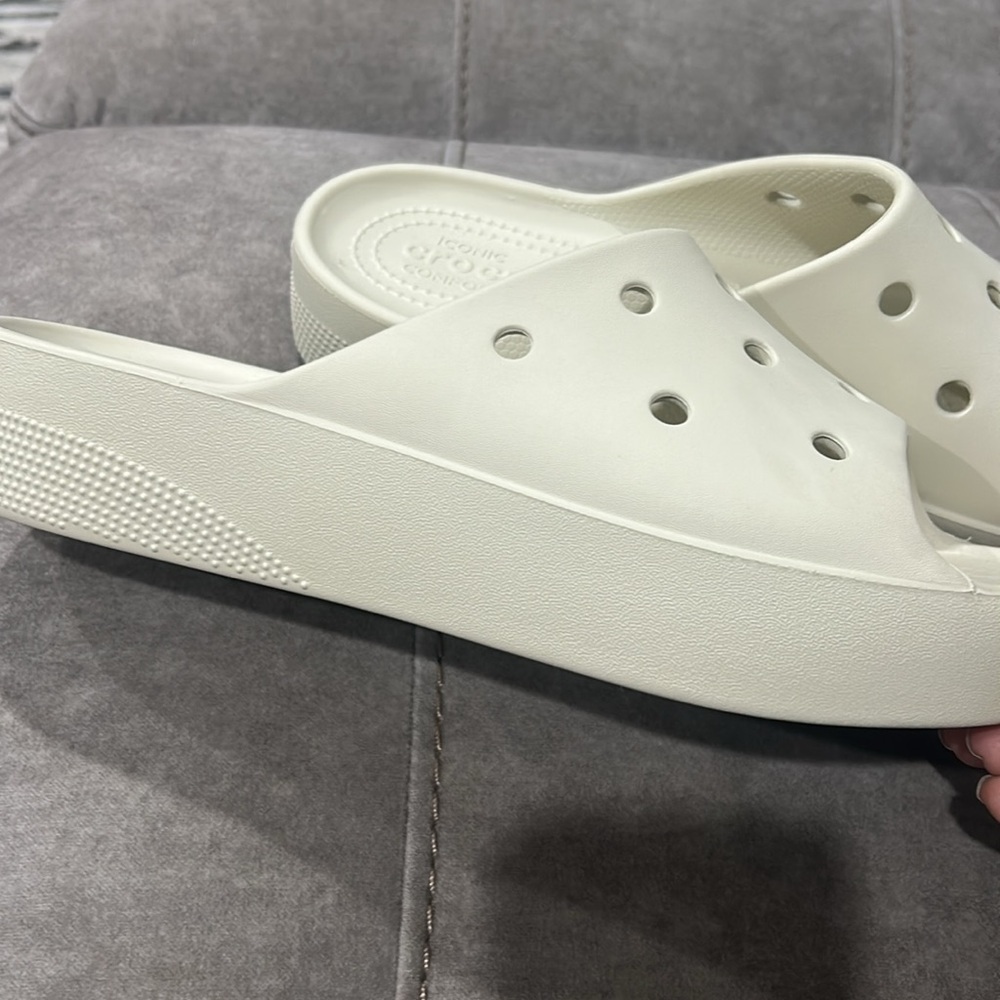 Crocs Classic Platform Slide Sandal Color Bone Women's new size 9 - Picture 2 of 8